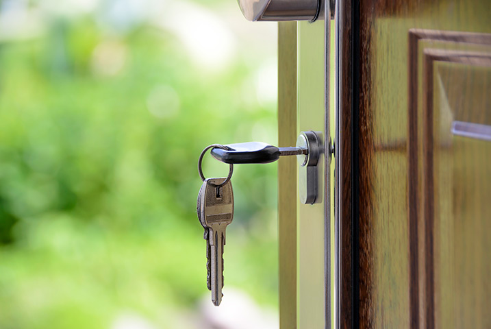 A2B Locks are able to provide local locksmiths in West Heath to repair your broken locks. 